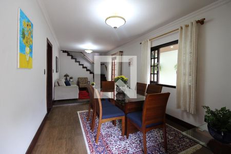 Casa de condomínio à venda com 120m², 3 quartos e 1 vagaSala