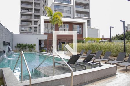 Studio à venda com 38m², 1 quarto e sem vaga Studio à venda com 38m², 1 quarto e sem vagaÁrea comum - Piscina