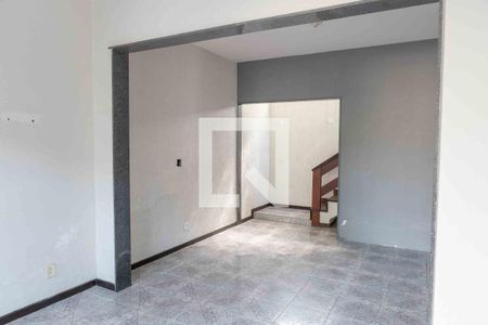 Sala de casa para alugar com 3 quartos, 100m² em Piratininga, Niterói