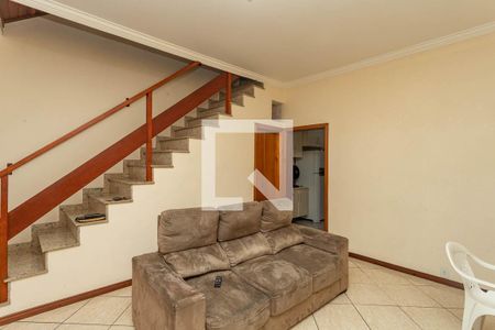 Sala  de casa para alugar com 3 quartos, 210m² em Piraporinha, Diadema
