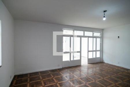Sala de casa à venda com 4 quartos, 280m² em Jardim das Acácias, São Paulo