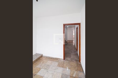 Sala  de casa à venda com 4 quartos, 280m² em Jardim das Acácias, São Paulo