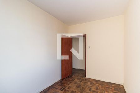 Quarto 2 de apartamento para alugar com 2 quartos, 74m² em Navegantes, Porto Alegre