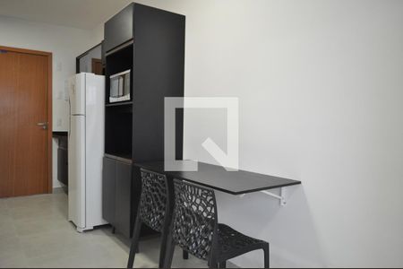 Cozinha de apartamento para alugar com 1 quarto, 25m² em Vila Mazzei, São Paulo