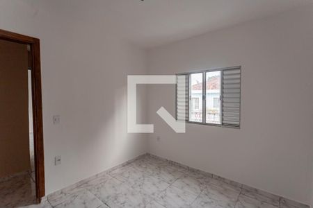 Quarto de casa para alugar com 2 quartos, 50m² em Vila Liviero, São Paulo