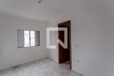 Quarto de casa para alugar com 2 quartos, 50m² em Vila Liviero, São Paulo