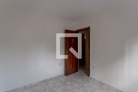 Quarto de casa para alugar com 2 quartos, 50m² em Vila Liviero, São Paulo