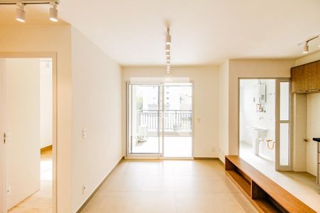 Sala de apartamento para alugar com 2 quartos, 66m² em Santo Amaro, São Paulo