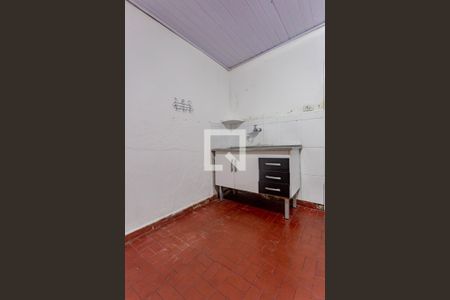 Cozinha de casa para alugar com 1 quarto, 50m² em Vila Liviero, São Paulo