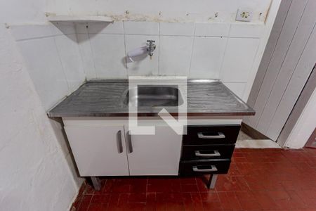 Cozinha de casa para alugar com 1 quarto, 50m² em Vila Liviero, São Paulo