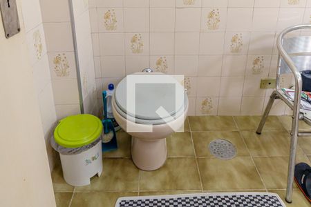 Apartamento à venda com 80m², 2 quartos e sem vaga Apartamento à venda com 80m², 2 quartos e sem vagaBanheiro