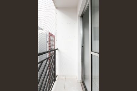 Varanda da Sala  de apartamento para alugar com 2 quartos, 52m² em Vila Carmosina, São Paulo