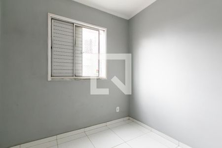 Quarto 1  de apartamento para alugar com 2 quartos, 52m² em Vila Carmosina, São Paulo