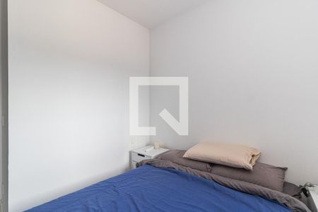 Quarto 1 de apartamento para alugar com 2 quartos, 55m² em Jardim Carvalho, Porto Alegre