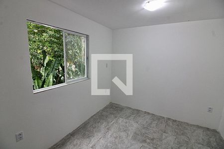 Quarto 1 de casa para alugar com 2 quartos, 73m² em Vargem Pequena, Rio de Janeiro