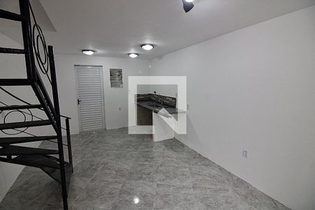 Sala de casa para alugar com 2 quartos, 73m² em Vargem Pequena, Rio de Janeiro