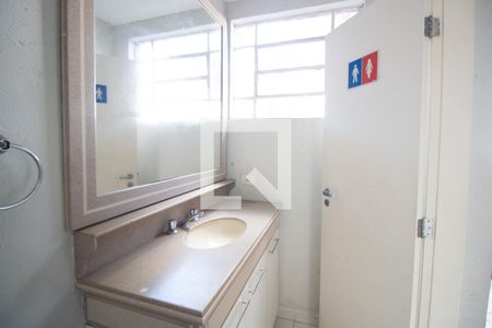 Banheiro de casa para alugar com 5 quartos, 350m² em Jardim Marajoara, São Paulo