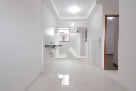 Sala de apartamento para alugar com 2 quartos, 40m² em Jardim Maringa, São Paulo