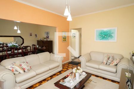 Casa à venda com 195m², 4 quartos e 2 vagasSala