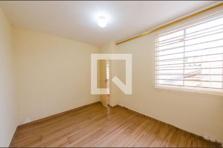 Quarto de casa para alugar com 2 quartos, 70m² em Carlos Prates, Belo Horizonte