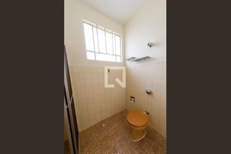 Banheiro de casa para alugar com 2 quartos, 70m² em Carlos Prates, Belo Horizonte