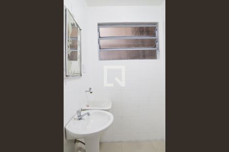 Banheiro de apartamento para alugar com 1 quarto, 35m² em Bela Vista, São Paulo