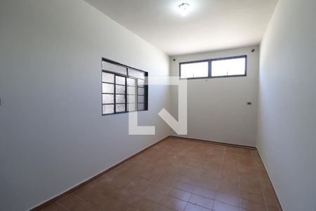 Quarto 1 de casa para alugar com 3 quartos, 78m² em Presidente Roosevelt, Uberlândia