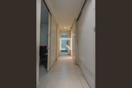 Corredor de casa à venda com 4 quartos, 220m² em Brooklin Paulista, São Paulo