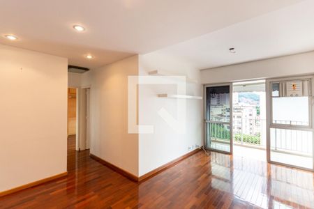 Sala de apartamento para alugar com 2 quartos, 77m² em Grajau, Rio de Janeiro