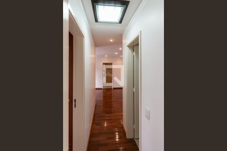 Corredor de apartamento para alugar com 2 quartos, 77m² em Grajau, Rio de Janeiro