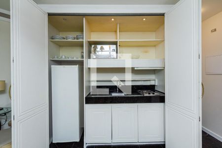 Sala/Cozinha de apartamento para alugar com 1 quarto, 55m² em Vila Nova Conceição, São Paulo