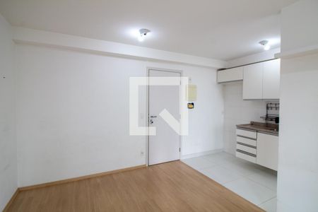 Sala de apartamento para alugar com 2 quartos, 50m² em Santo Amaro, São Paulo