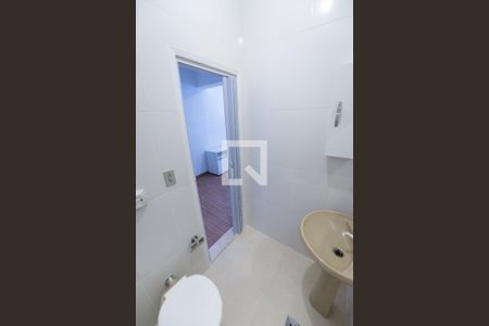 Banheiro de apartamento para alugar com 1 quarto, 40m² em Centro, Taubaté