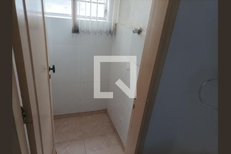 Banheiro de kitnet/studio para alugar com 1 quarto, 10m² em Jardim Avelino, São Paulo