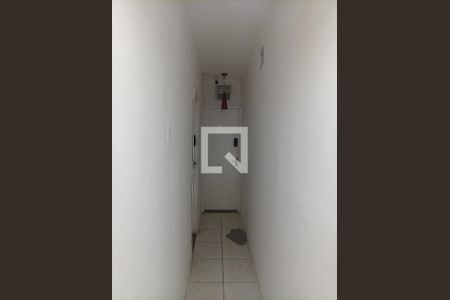 Corredor de kitnet/studio para alugar com 1 quarto, 10m² em Jardim Avelino, São Paulo
