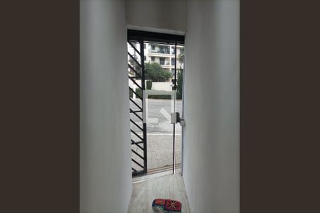 Hall de entrada de kitnet/studio para alugar com 1 quarto, 10m² em Jardim Avelino, São Paulo