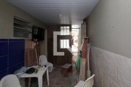 Sala de kitnet/studio para alugar com 1 quarto, 15m² em Jardim Avelino, São Paulo