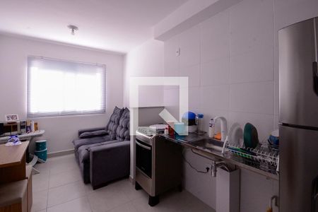 Sala/Cozinha  de apartamento à venda com 2 quartos, 32m² em Parque Fongaro, São Paulo