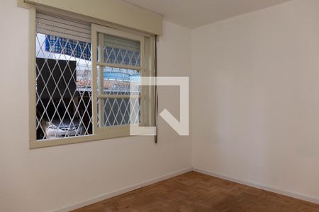 Quarto 2 de apartamento para alugar com 2 quartos, 45m² em Passo da Areia, Porto Alegre