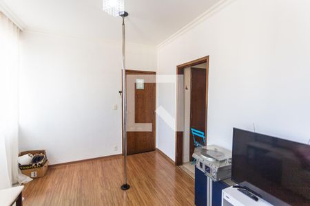 Sala de apartamento à venda com 3 quartos, 70m² em Serra, Belo Horizonte