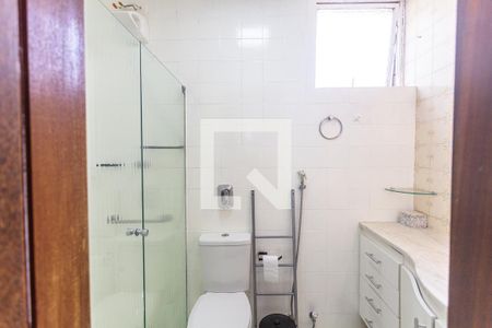 Banheiro da Suíte de apartamento à venda com 3 quartos, 70m² em Serra, Belo Horizonte