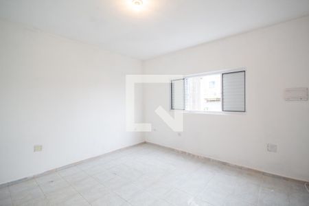 Quarto de casa para alugar com 1 quarto, 40m² em Mutinga, Osasco