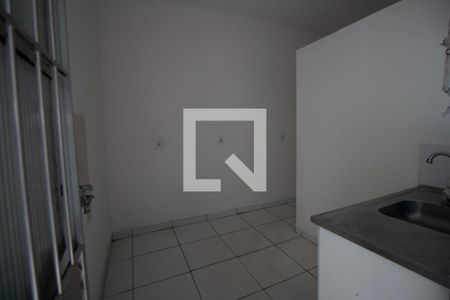 Cozinha de kitnet/studio para alugar com 1 quarto, 20m² em Jardim Maraba, São Paulo