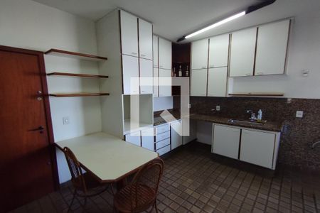 Cozinha de apartamento para alugar com 3 quartos, 115m² em Jardim Irajá, Ribeirão Preto