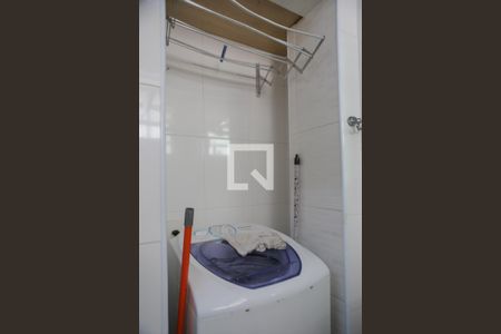 Banheiro de kitnet/studio para alugar com 1 quarto, 39m² em Boqueirão, Santos