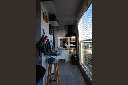 Sala - varanda de apartamento para alugar com 2 quartos, 66m² em Jardim Marilu, Cotia