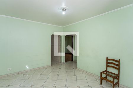 Sala de casa à venda com 5 quartos, 200m² em Vila Carbone, São Paulo