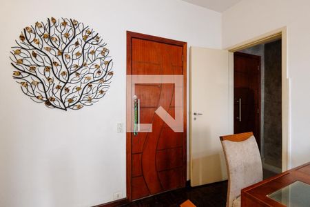 Entrada de apartamento à venda com 2 quartos, 55m² em Maracanã, Rio de Janeiro