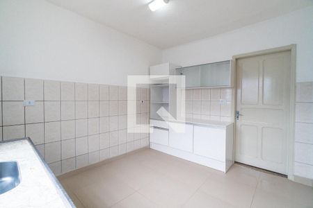 Cozinha de casa para alugar com 1 quarto, 35m² em Jardim Oriental, São Paulo