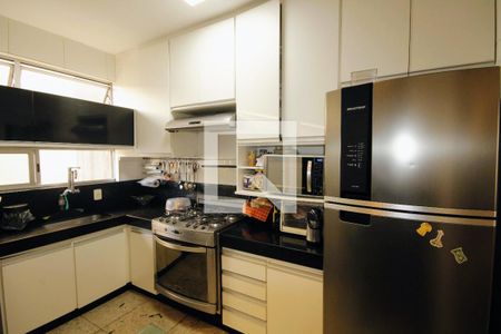 Cozinha de apartamento à venda com 3 quartos, 230m² em Gutierrez, Belo Horizonte
